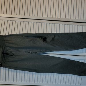 Mens Nike Sweat Pants in Excellent  Condition.
